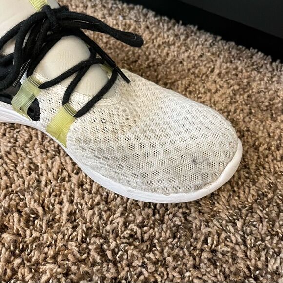 Vionic Adore Black/White Mesh - Picture 13 of 14